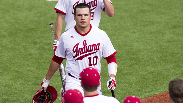 The Chicago Cubs have signed catcher Kyle Schwarber. (Doug McSchooler/AP)
