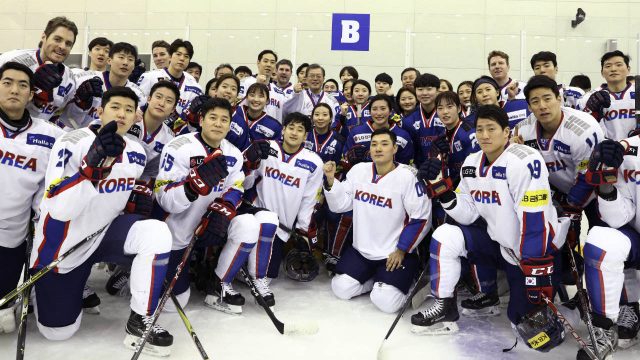 Koreas To March Together Form First Joint Olympic Team Sportsnetca 