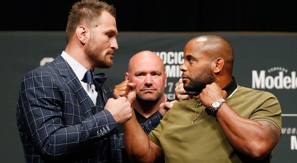 Daniel Cormier Weight More Than Stipe Miocic At Ufc 226 Weigh Ins 